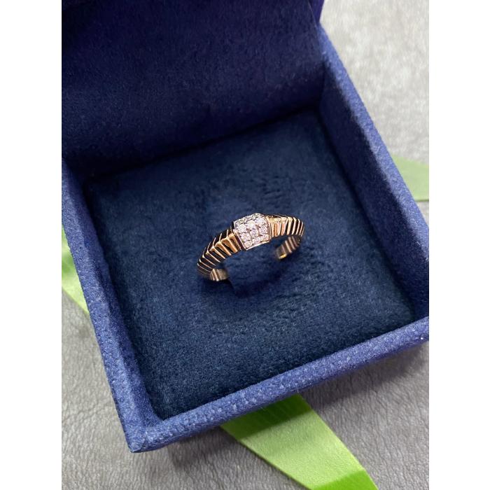 0,12 Karat Minimal Piramit Pırlanta Rose Yüzük YZ19815