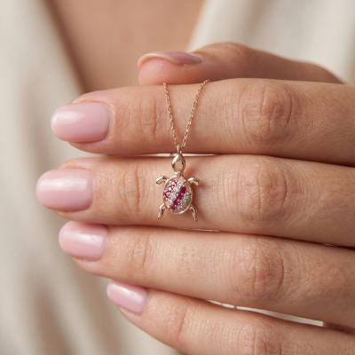 0.12 Karat Turtle Yakut Pırlanta Minimal Kolye KL01729