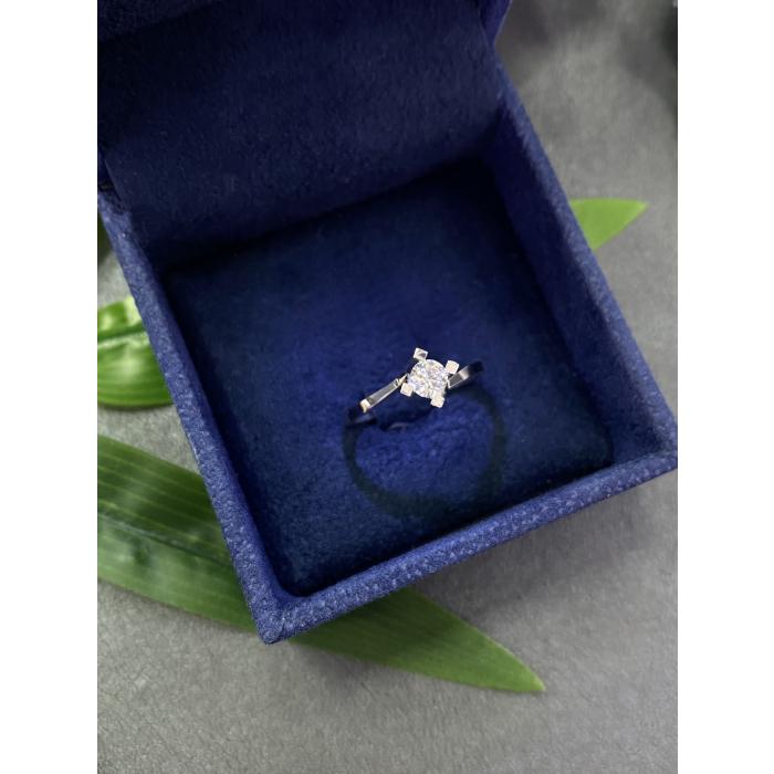 0,30 Karat Hrd Sertifikalı Diana Tektaş Pırlanta Yüzük