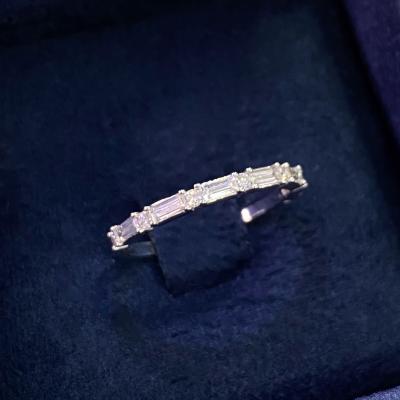 0,45 Karat Baget Pırlanta Yarımtur Yüzük TMT2129