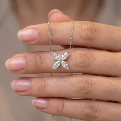 0,45 Karat Yonca Markiz Pırlanta Kolye KL02343