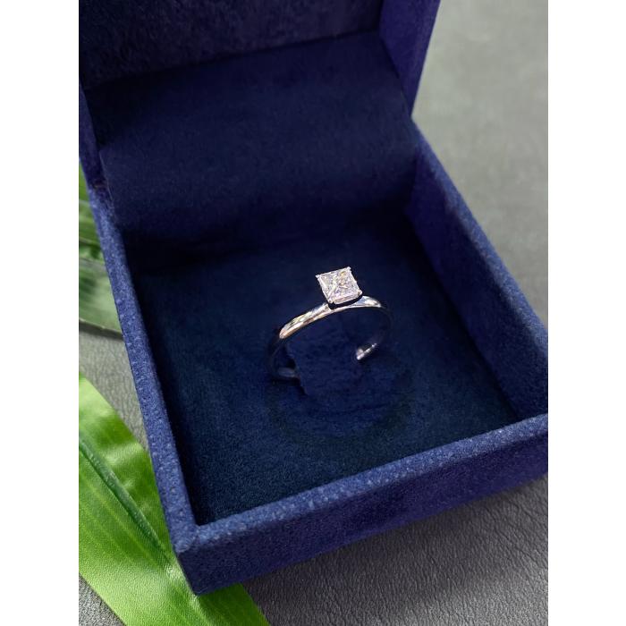 0.50 Karat Gia Sertifikalı Kare Prenses Pırlanta Yüzük