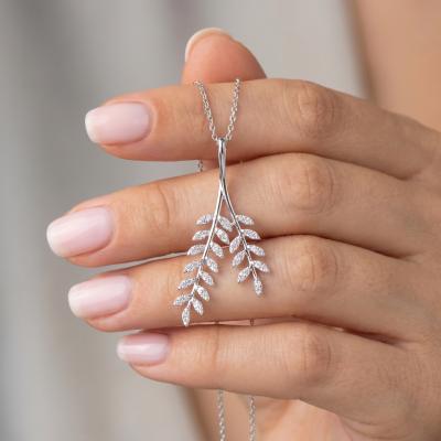 0,53 Karat İkili Yaprak Pırlanta Kolye KL02127
