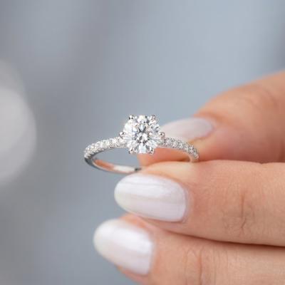 0,54 Karat 6 Tırnak Pençe Kolu Taşlı Tektaş Pırlanta Yüzük YZ22227