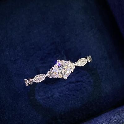 0,54 Karat Gıa Sertifikalı Vintage 6 Tırnak Pırlanta Yüzük