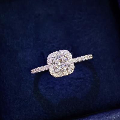 0,55 Karat Hrd Sertifikalı Prenses Tektaş Pırlanta Yüzük