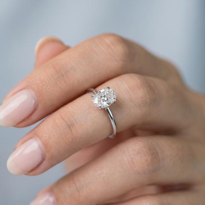 0,60 Karat Gia Sertifikalı Oval Pırlanta Yüzük