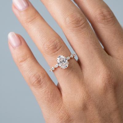 1,25 Karat Oval Kenar Markiz ve Yuvarlak Kesim Lab Diamond YZ23275
