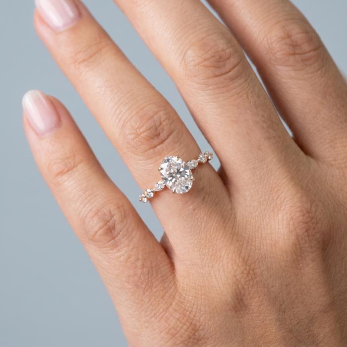 1,25 Karat Oval Kenar Markiz ve Yuvarlak Kesim Lab Diamond YZ23275