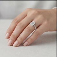 5,20 Karat Emerald Kesim Kenar Taşlı Lab Diamond Yüzük YZ22566